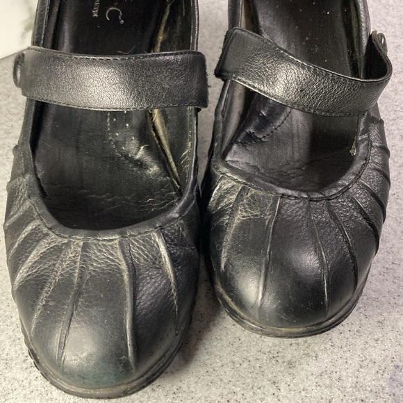 Born Concepts black Maryjane’s with stacked 2” heel B15 - Picture 3 of 5